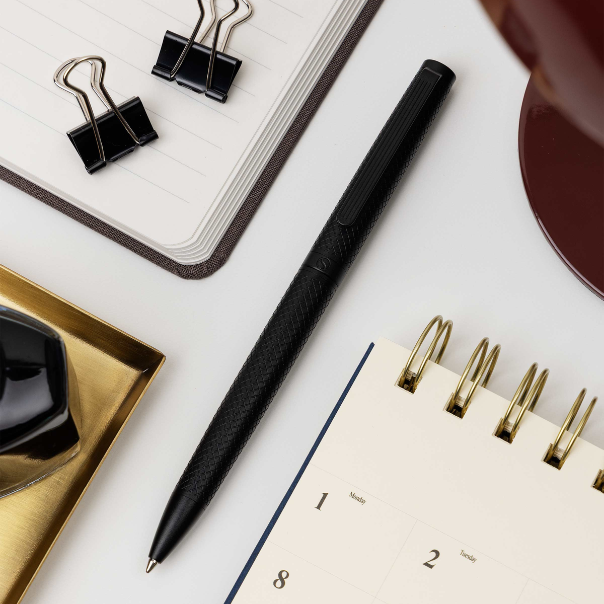 Scriveiner Premium Daily Black Carved Ballpoint Pen