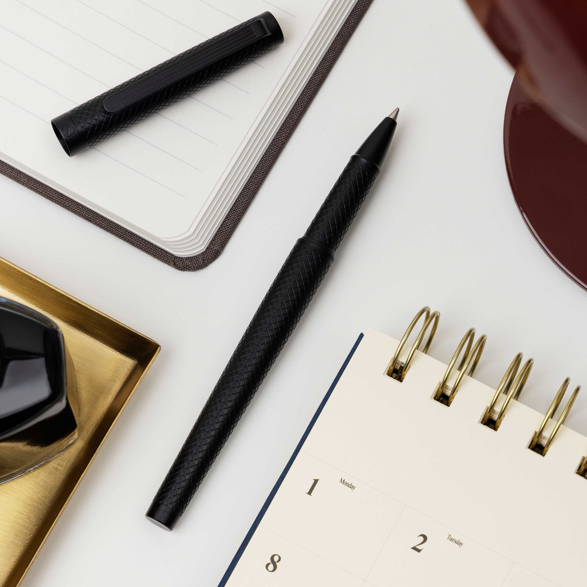 Scriveiner Premium Daily Black Carved Rollerball Pen