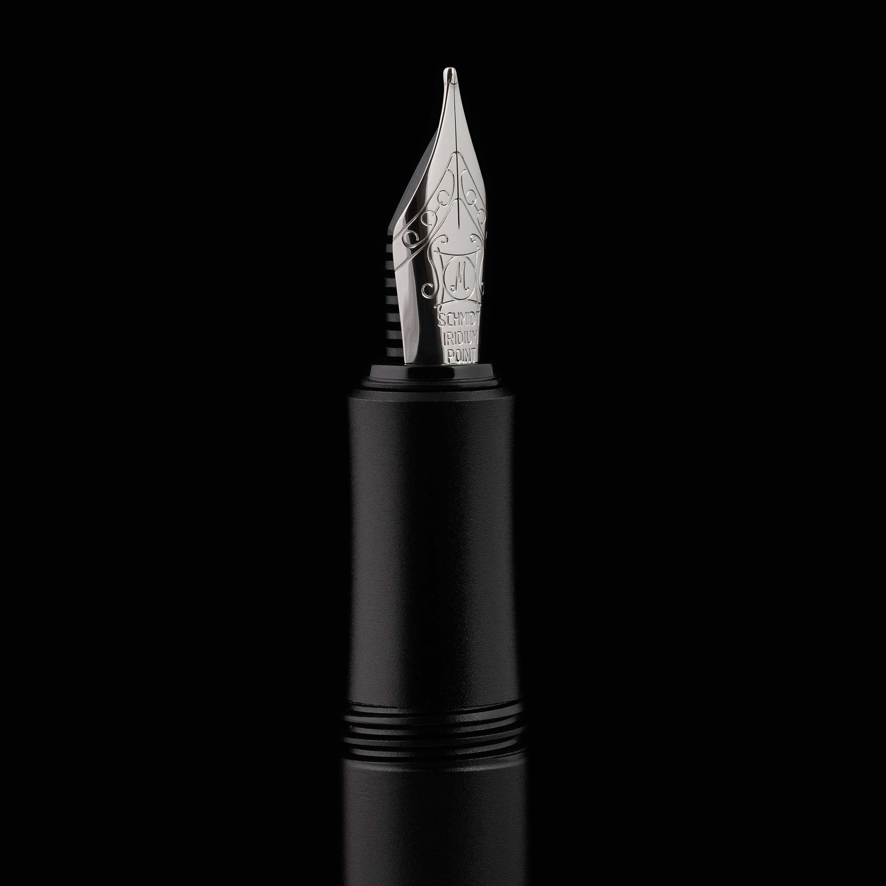 Scriveiner Pocket Pen Matt Black Fountain Pen - Medium Nib