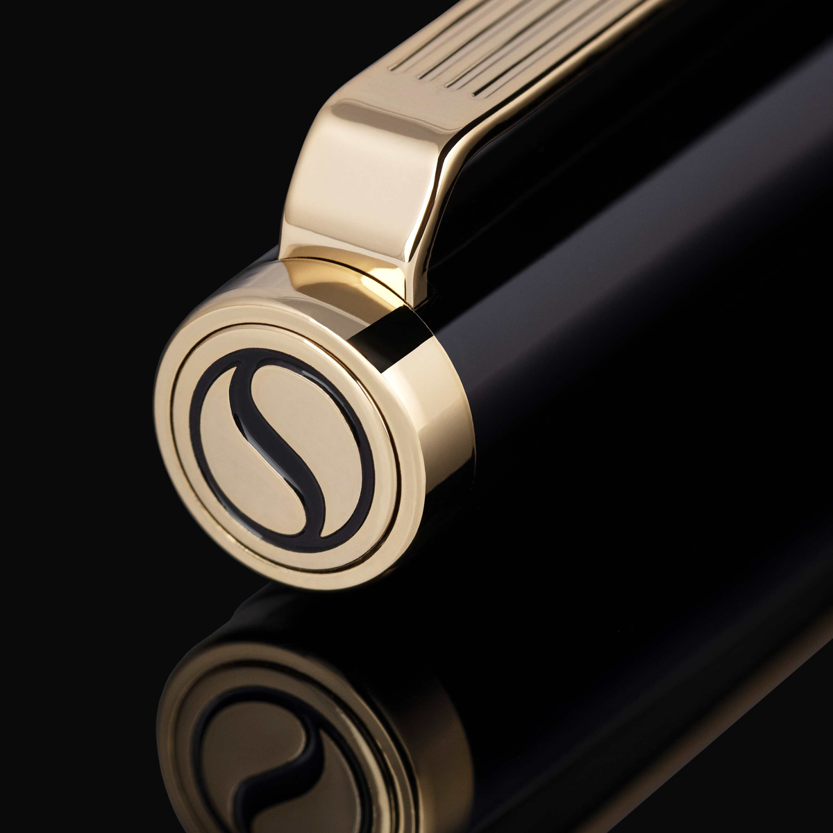 Scriveiner Premium Daily Black Gold Ballpoint Pen